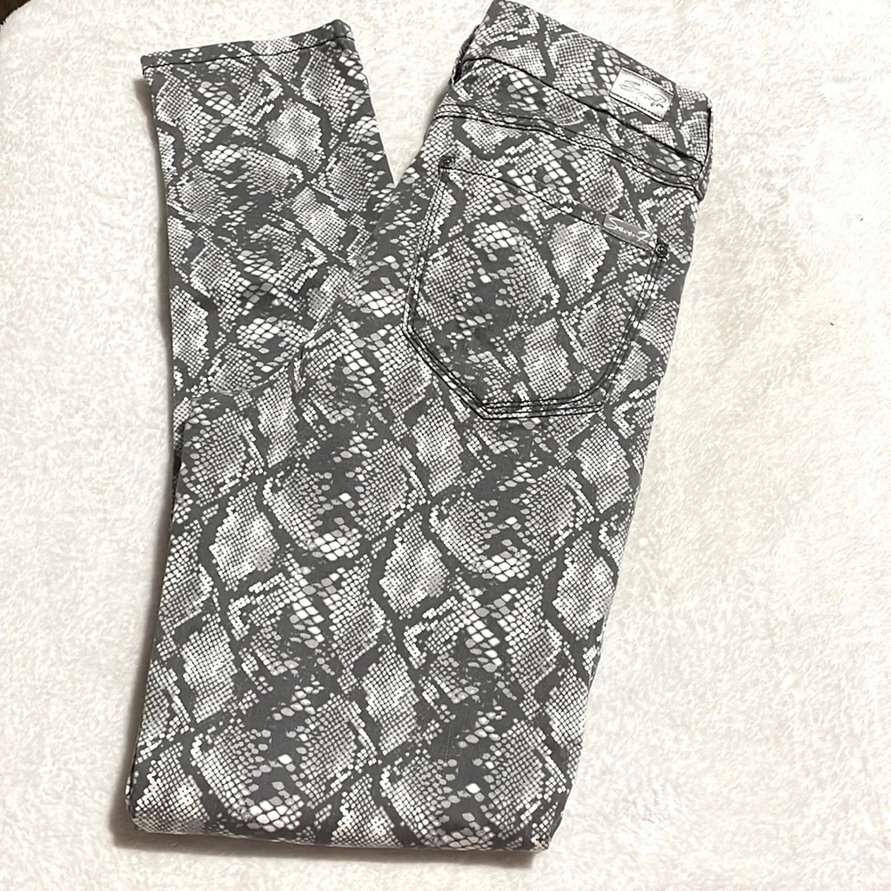 Seven 7 Tummyless High Rise Skinny Snake Skin Print Pants - Picture 1 of 12